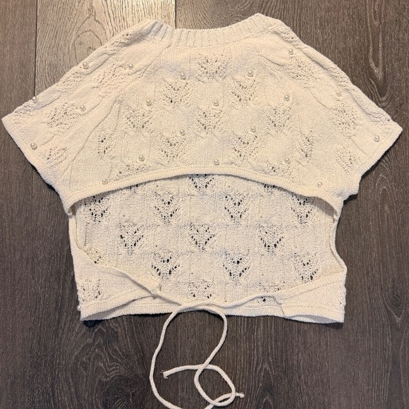 Zara knit top with pearls - Picture 2 of 3